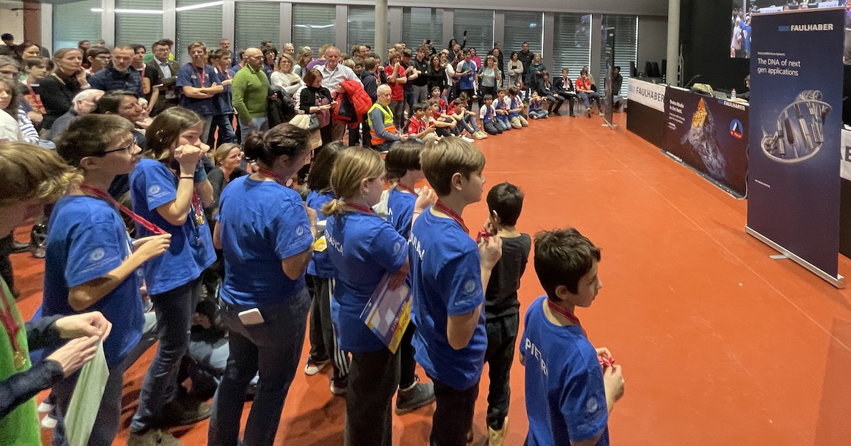 fll23ban1.jpg